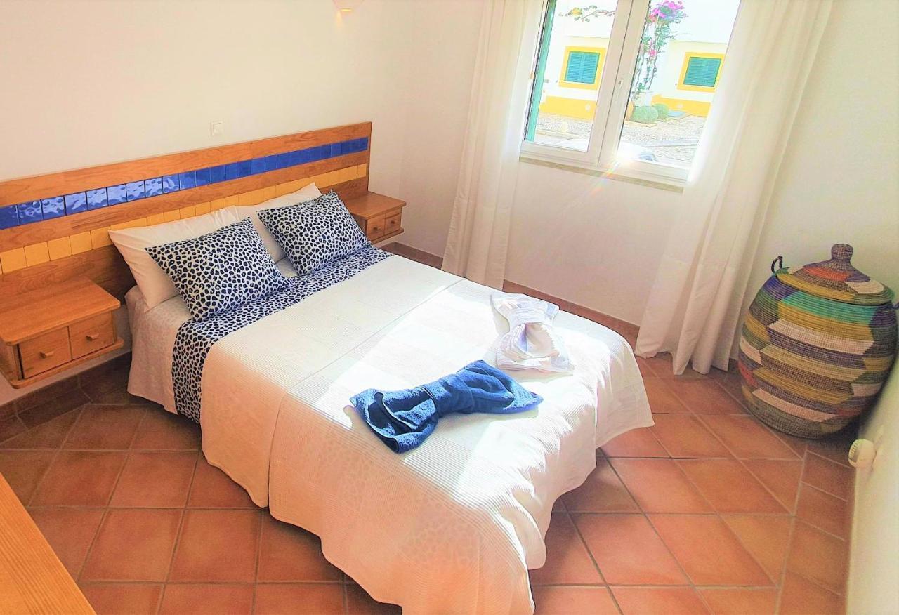 Nice 2 Bedroom Apartment Groundfloor Swimming Pool 塔维拉 外观 照片
